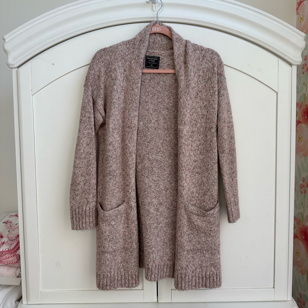Abercrombie Light Pink and Gray Knit Cardigan